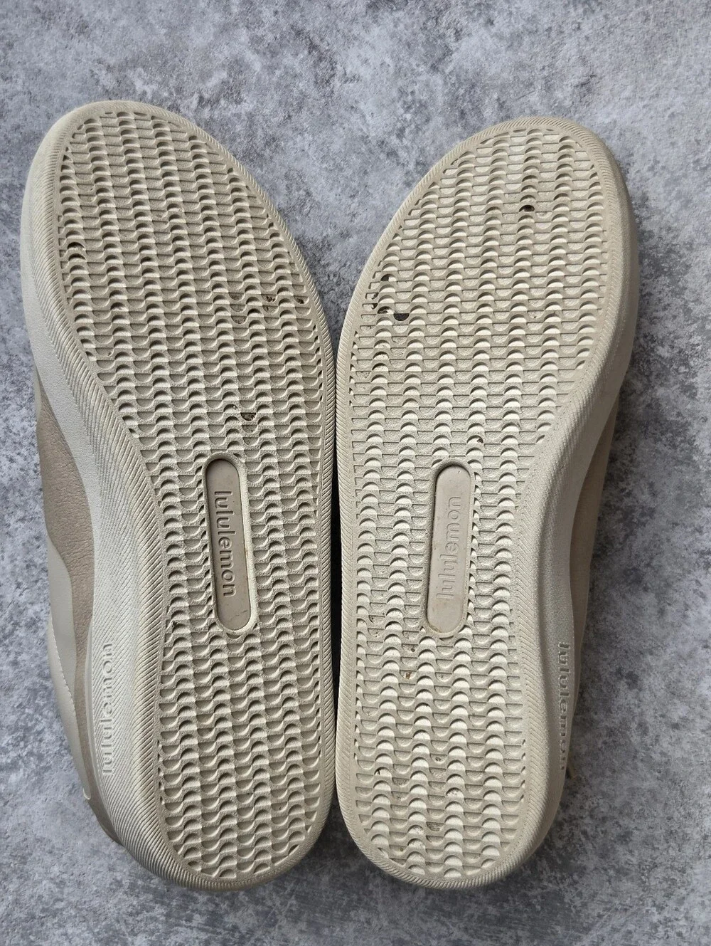 Lululemon Cityverse athletica Woman’s Sand/Taupe Low-Top Sneakers US Size 10